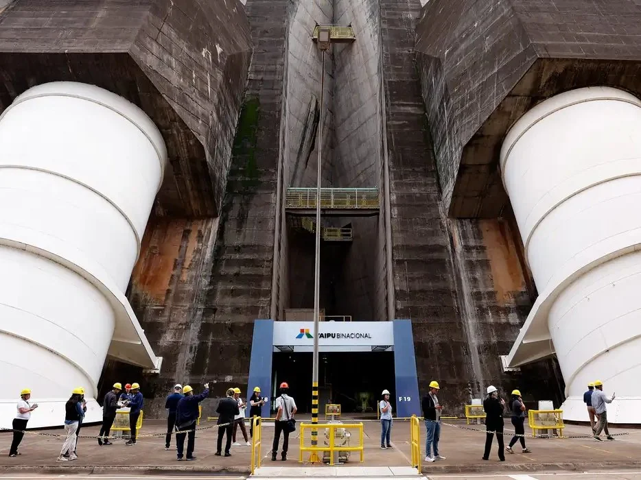 Diretor brasileiro de Itaipu garante tarifa reduzida em 2027