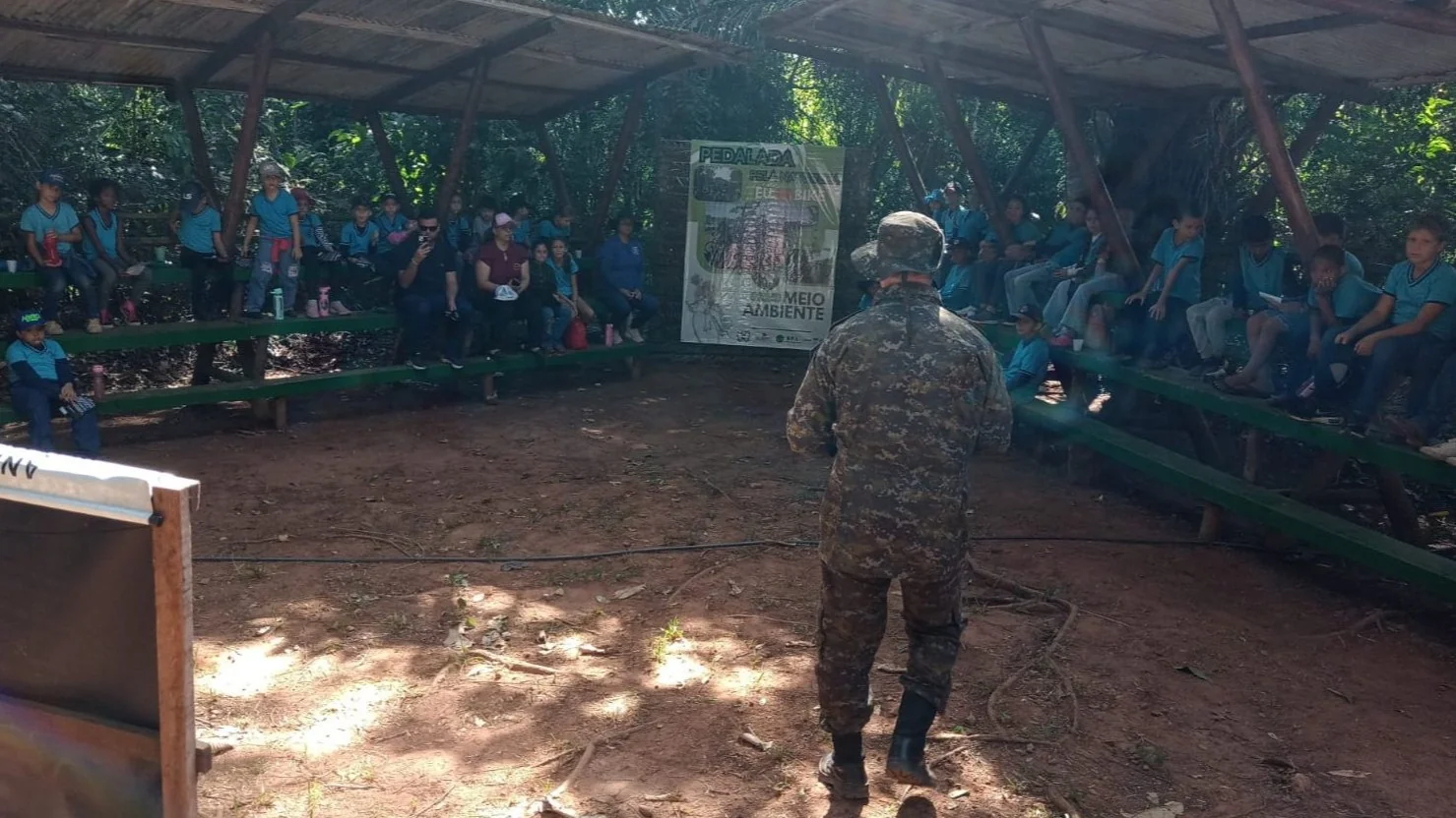 Polícia Ambiental promove trilha ecológica e educação ambiental para estudantes em Alta Floresta d’Oeste