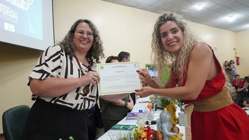 Ministra das Mulheres participa de certificação de alunas do IFRO e destaca ampliação de oportunidades para mulheres na ciência e tecnologia
