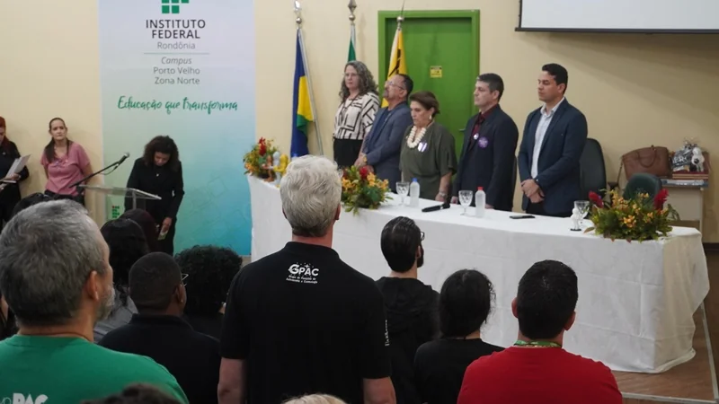 Ministra das Mulheres participa de certificação de alunas do IFRO e destaca ampliação de oportunidades para mulheres na ciência e tecnologia