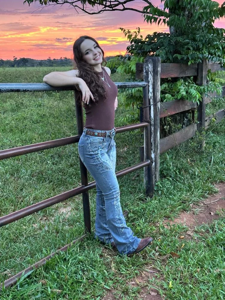Conheça Vitória Campos Talini, candidata ao Baile da Rainha da 20ª Expovale