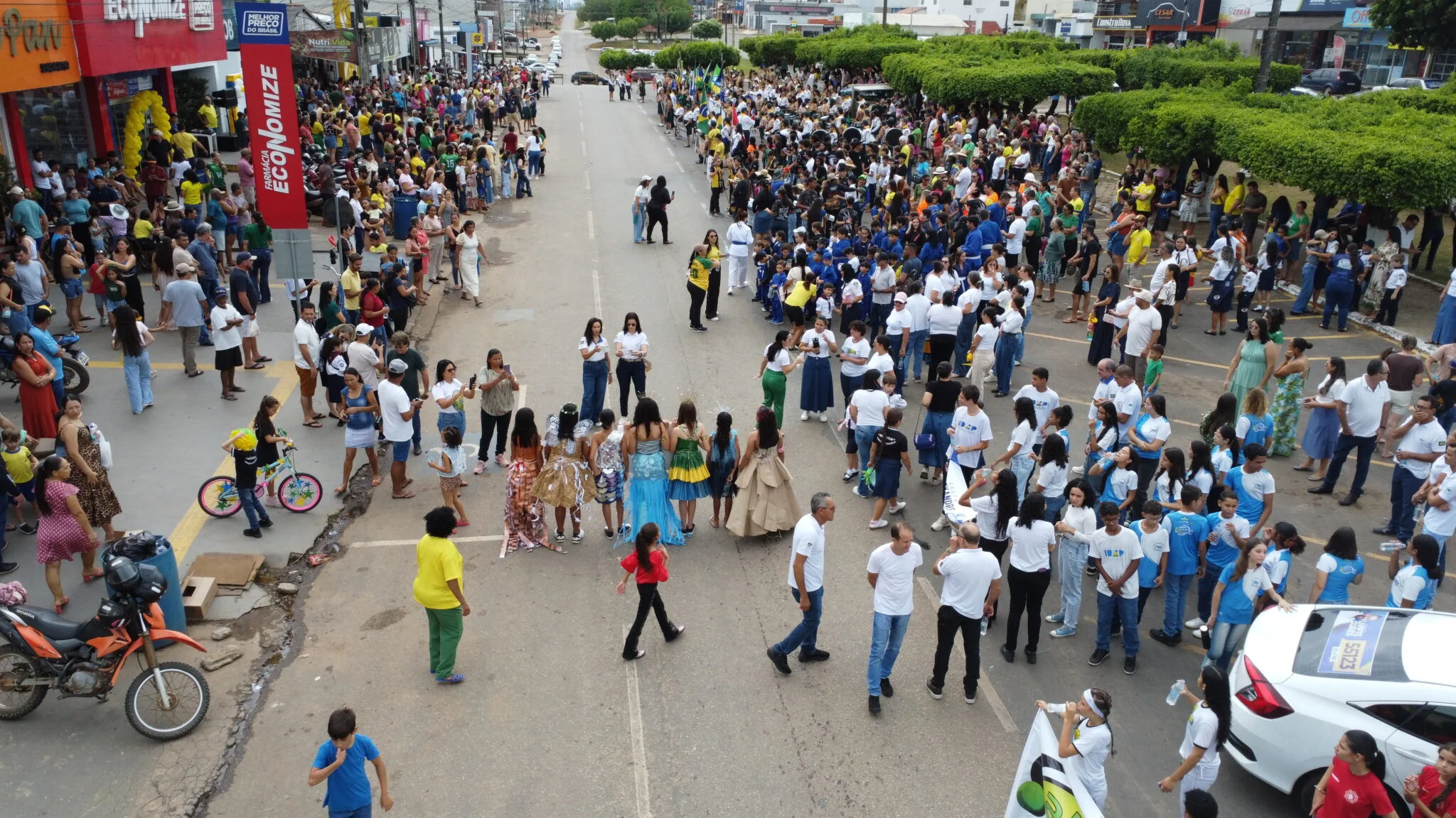 Desfile Cívico da Independência do Brasil foi relizado neste domingo em Nova Brasilândia
