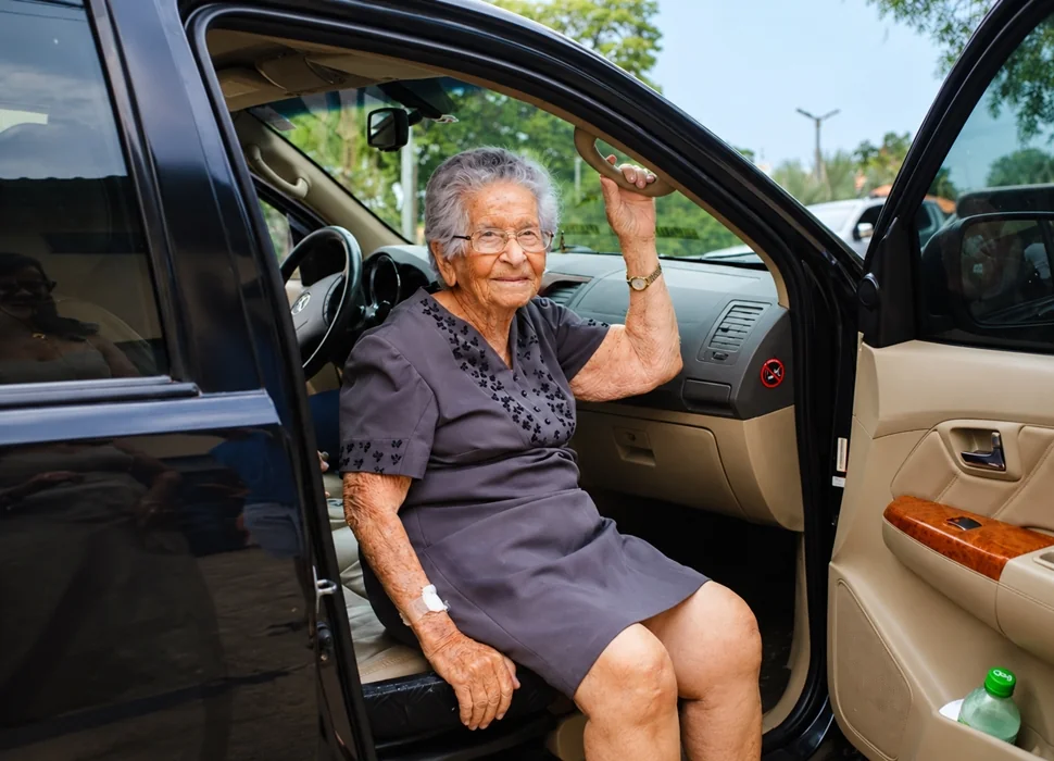 Aos 104 anos, dona Dila Costa mantém rotina independente em Pimenta Bueno, RO