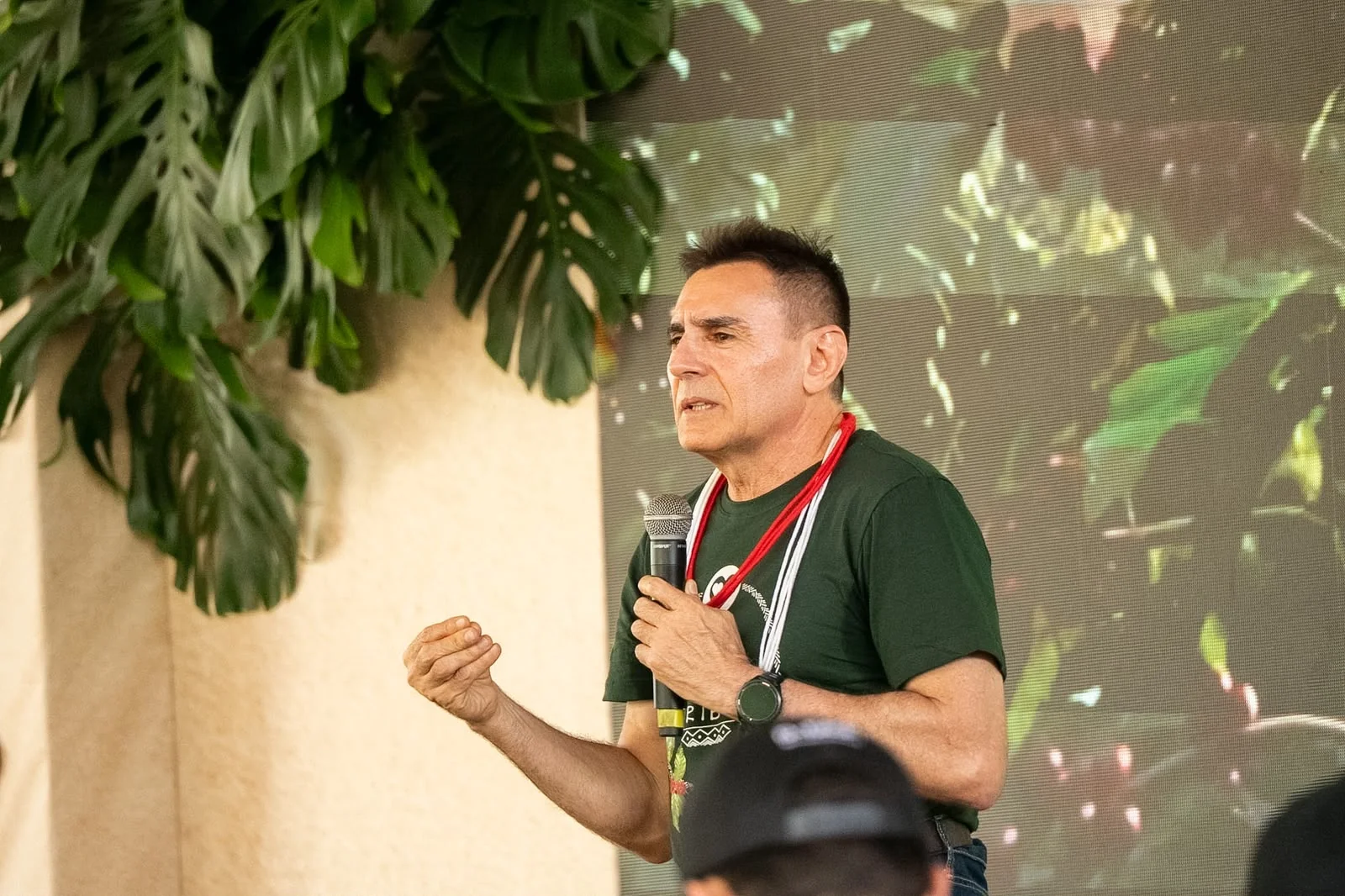 Indígena Manasses Oykoeter Suruí vence 8º Concurso Tribos em Cacoal e conquista prêmio de R$ 25 mil