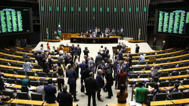 Câmara aprova novo limite de enquadramento para microempreendedor individual e inclui perdão de dívidas