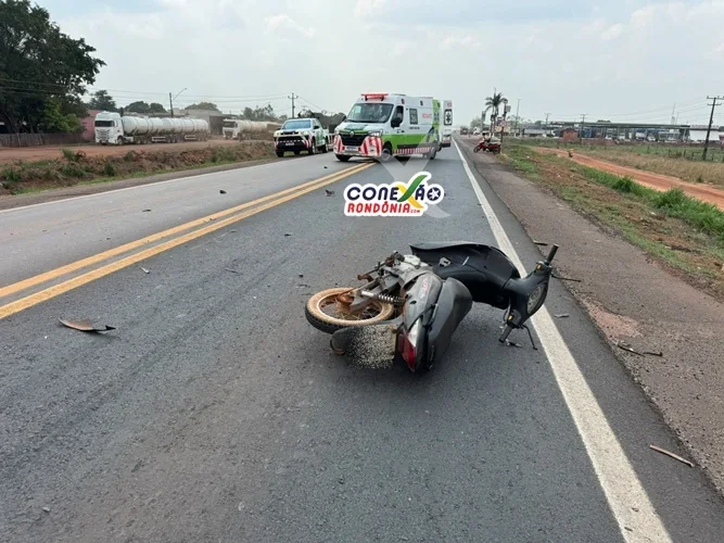 Grave acidente entre 4 veículos deixa vítima com fratura exposta na BR-364, em Pimenta Bueno