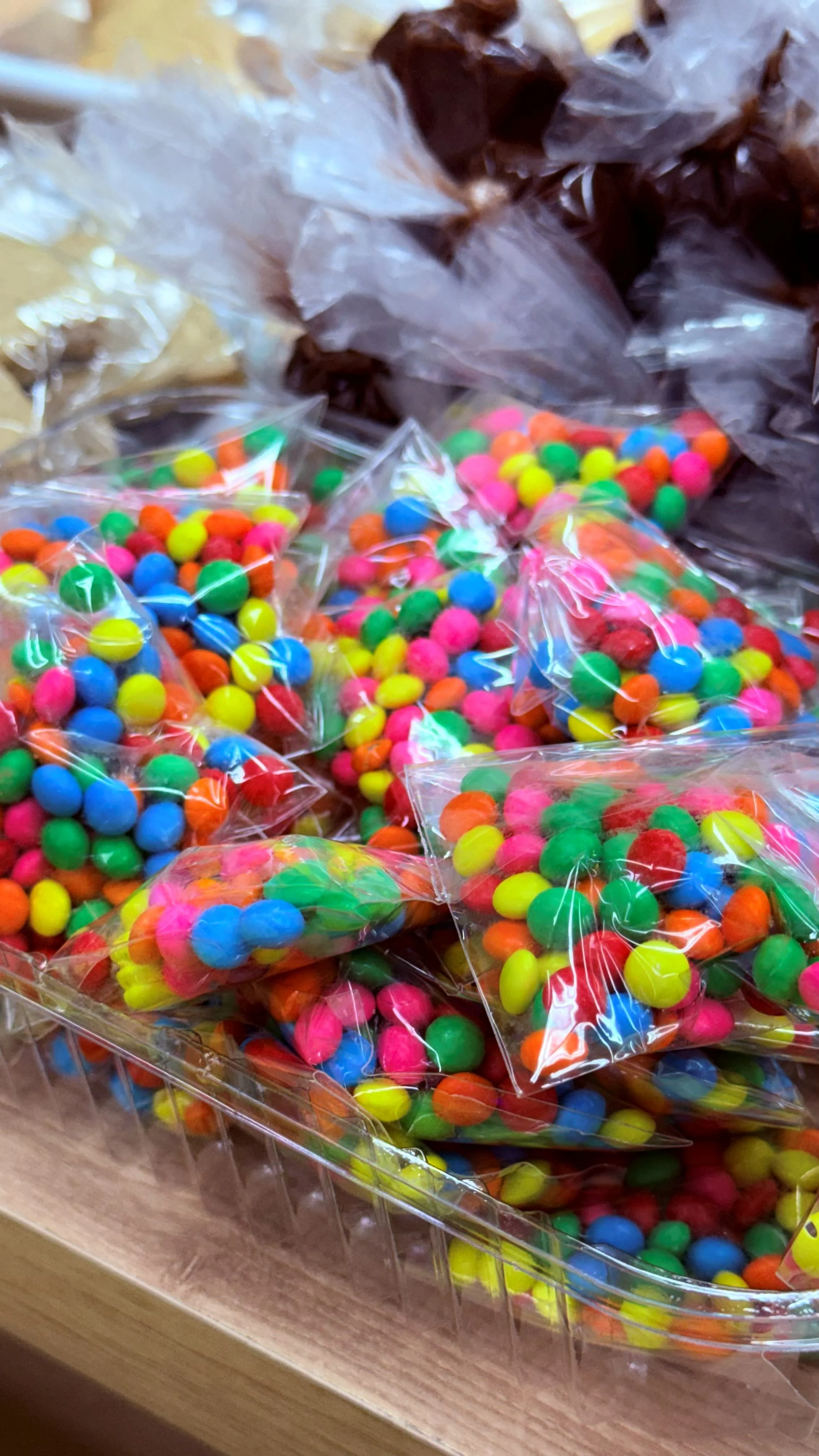 Oficina de Chocolate apresenta às crianças a riqueza do cacau de Rondônia em Ji-Paraná