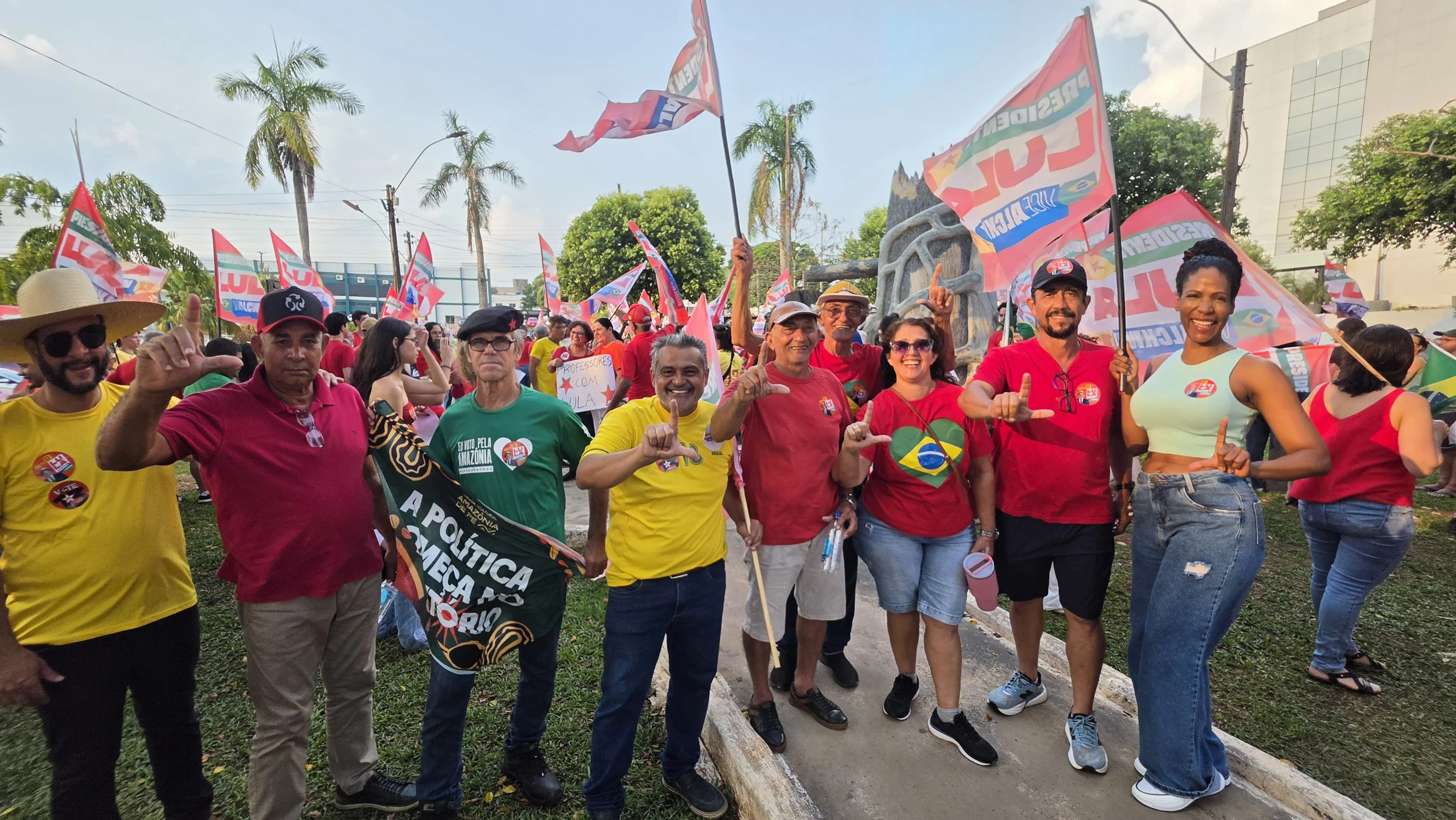 Movimento estudantil independente mobiliza apoiadores de Lula em Cacoal para o segundo turno