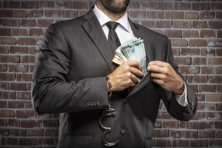 Projeto cria crime de corrupção sistêmica no Código Penal