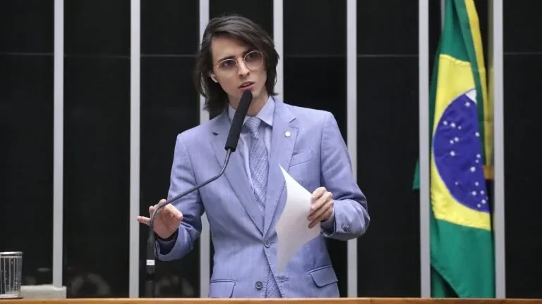 Projeto amplia exigências em declaração de bens de agentes públicos