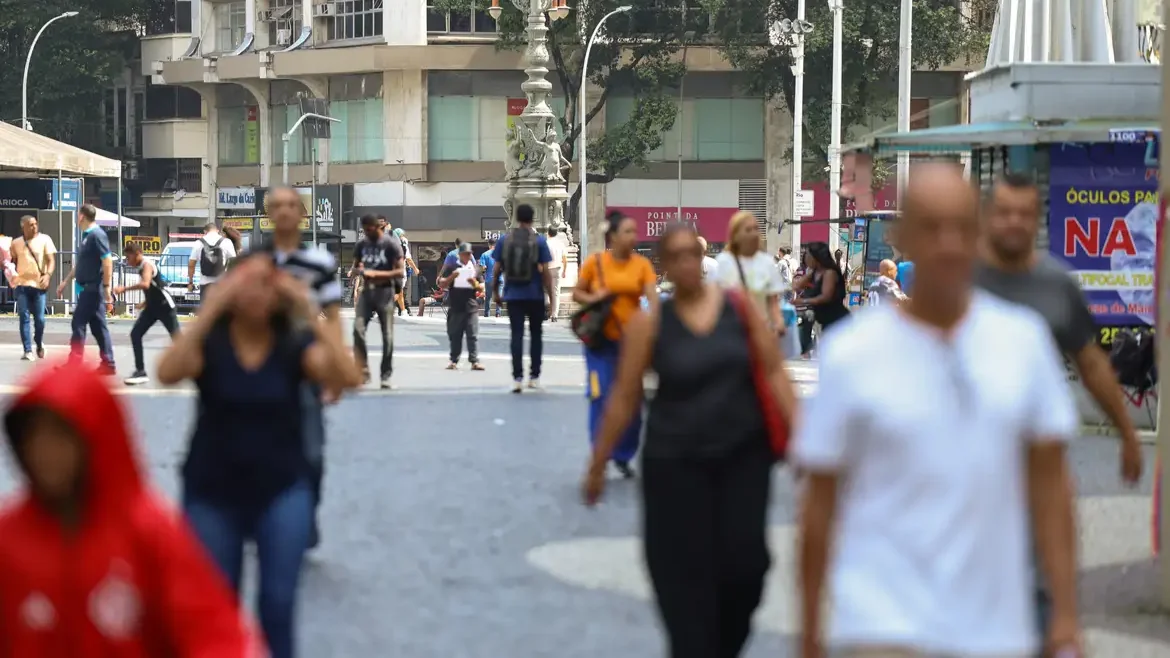 Sociedade civil apresenta propostas aos candidatos à Presidência