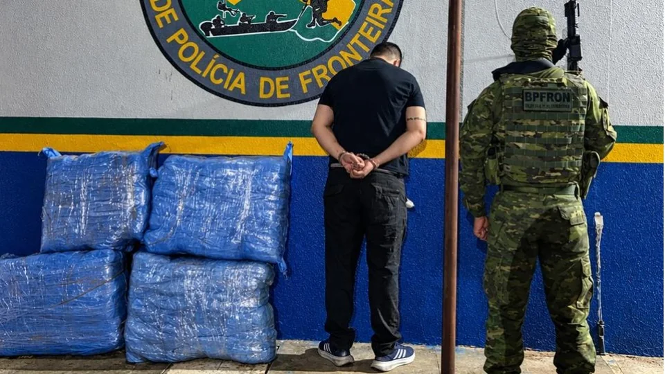 Suspeito é preso com de carga milionária de maconha em distrito de Porto Velho