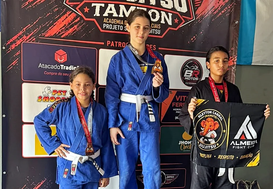 Projeto Jovem Campeão conquista oito ouros na Copa Tameon de Jiu-Jitsu