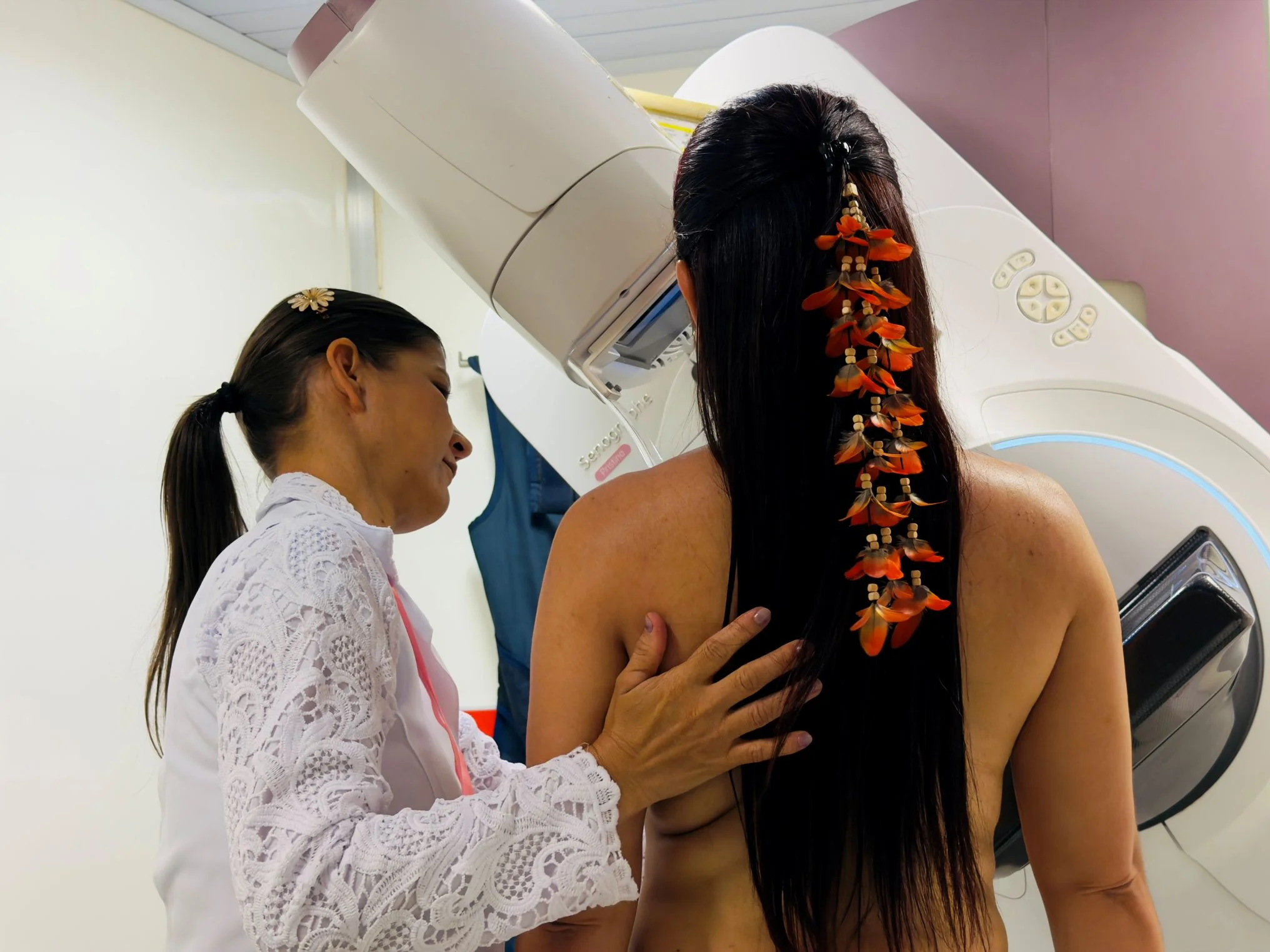 Atendimentos da Carreta do Amor em Jaru acontecem até a próxima sexta-feira (23); estimativa é de que sejam feitos mais de 300 exames de prevenção e diagnóstico precoce de câncer de mama e do colo do útero