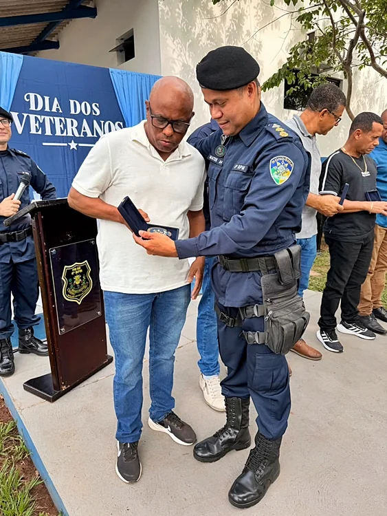 4º Batalhão da Polícia Militar homenageia veteranos em Cacoal, RO