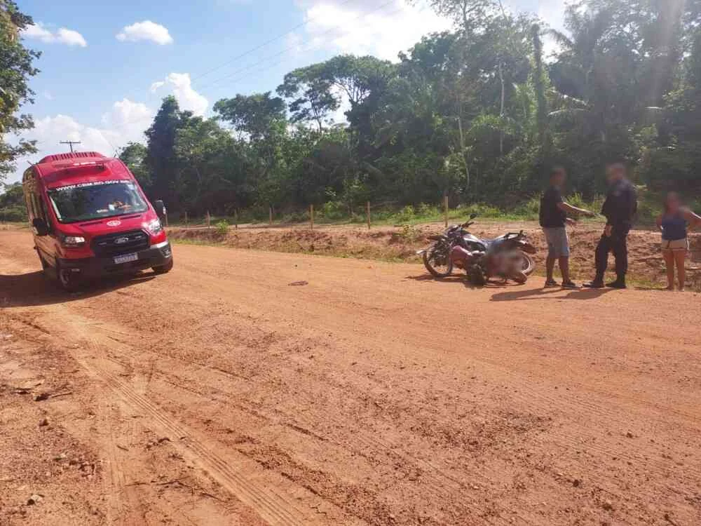 Colisão entre duas motocicletas é registrada na Linha 180, em Rolim de Moura