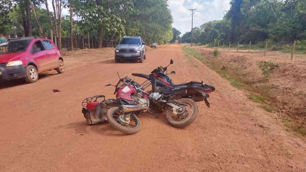 Colisão entre duas motocicletas é registrada na Linha 180, em Rolim de Moura