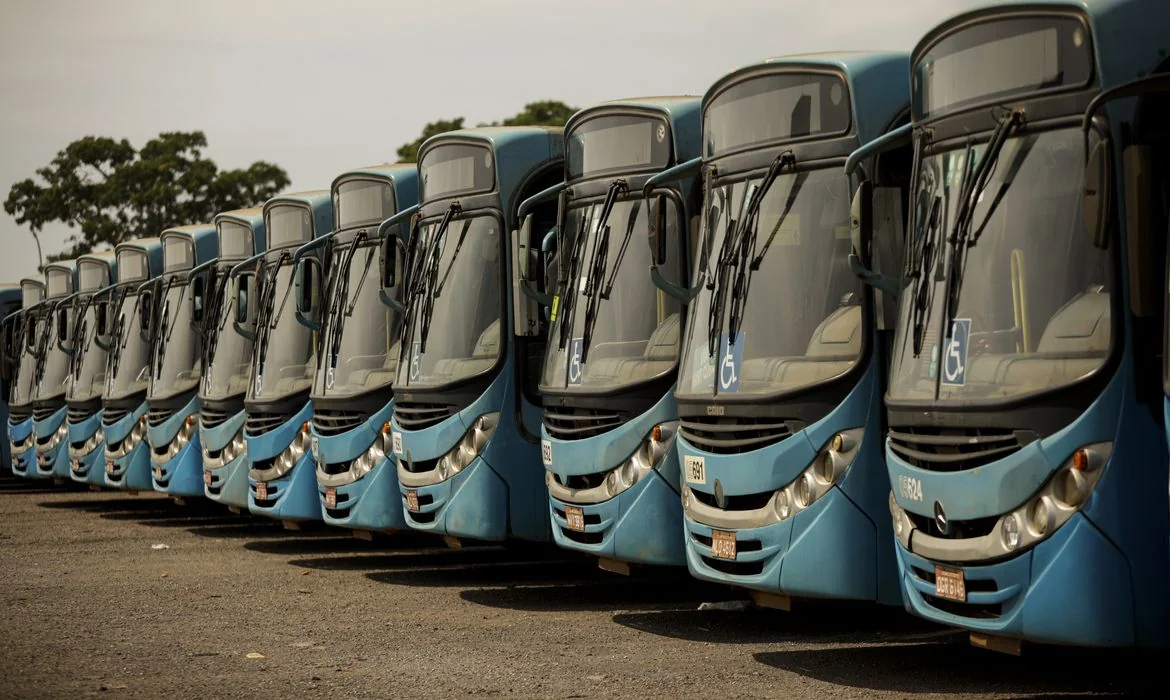 TRE-BA determina retomada integral da frota de ônibus em Salvador
