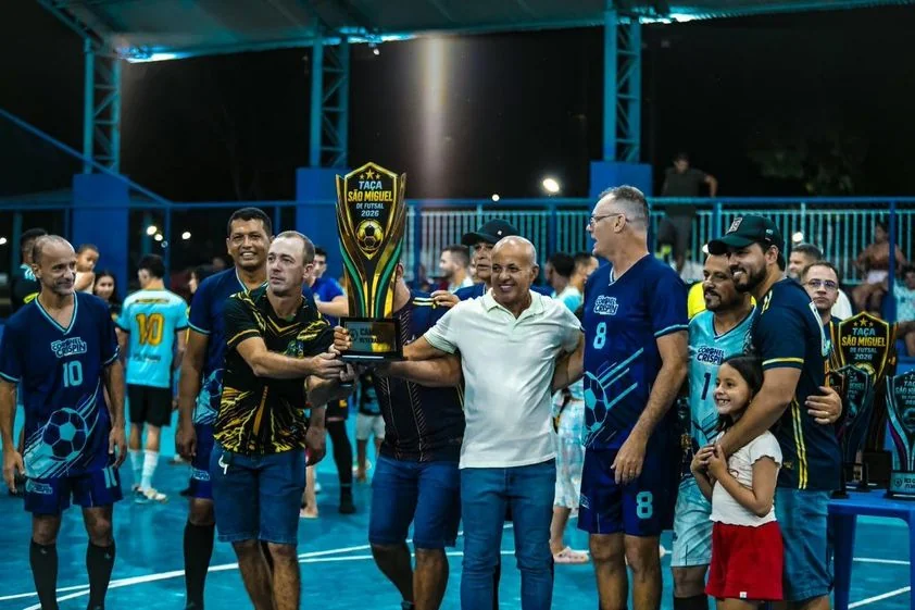 Finais de futsal definem campeões em noite de decisões em São Miguel do Guaporé