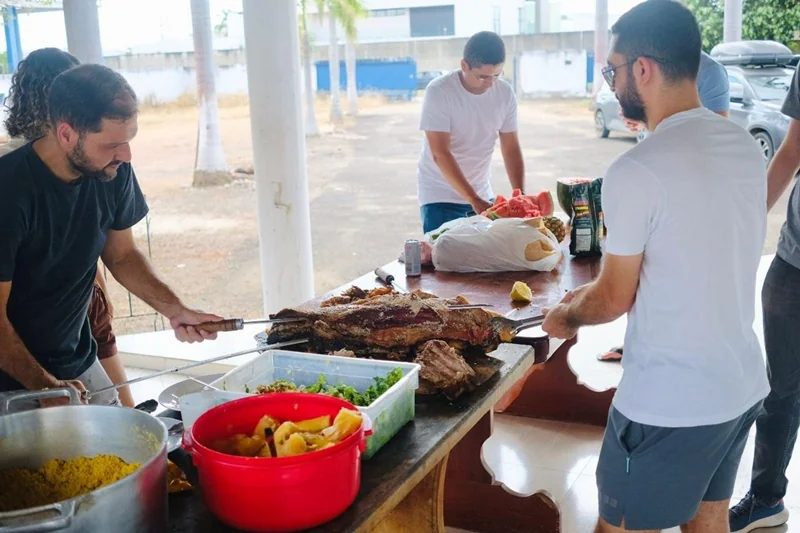 Campus Ariquemes realiza 1º Costelão para integração entre servidores